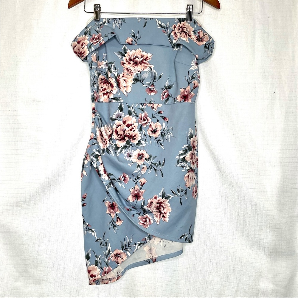 AKIRA Off Shoulder NWT Blue Floral Midi Mini Dress Size Large / L / Blush Pink